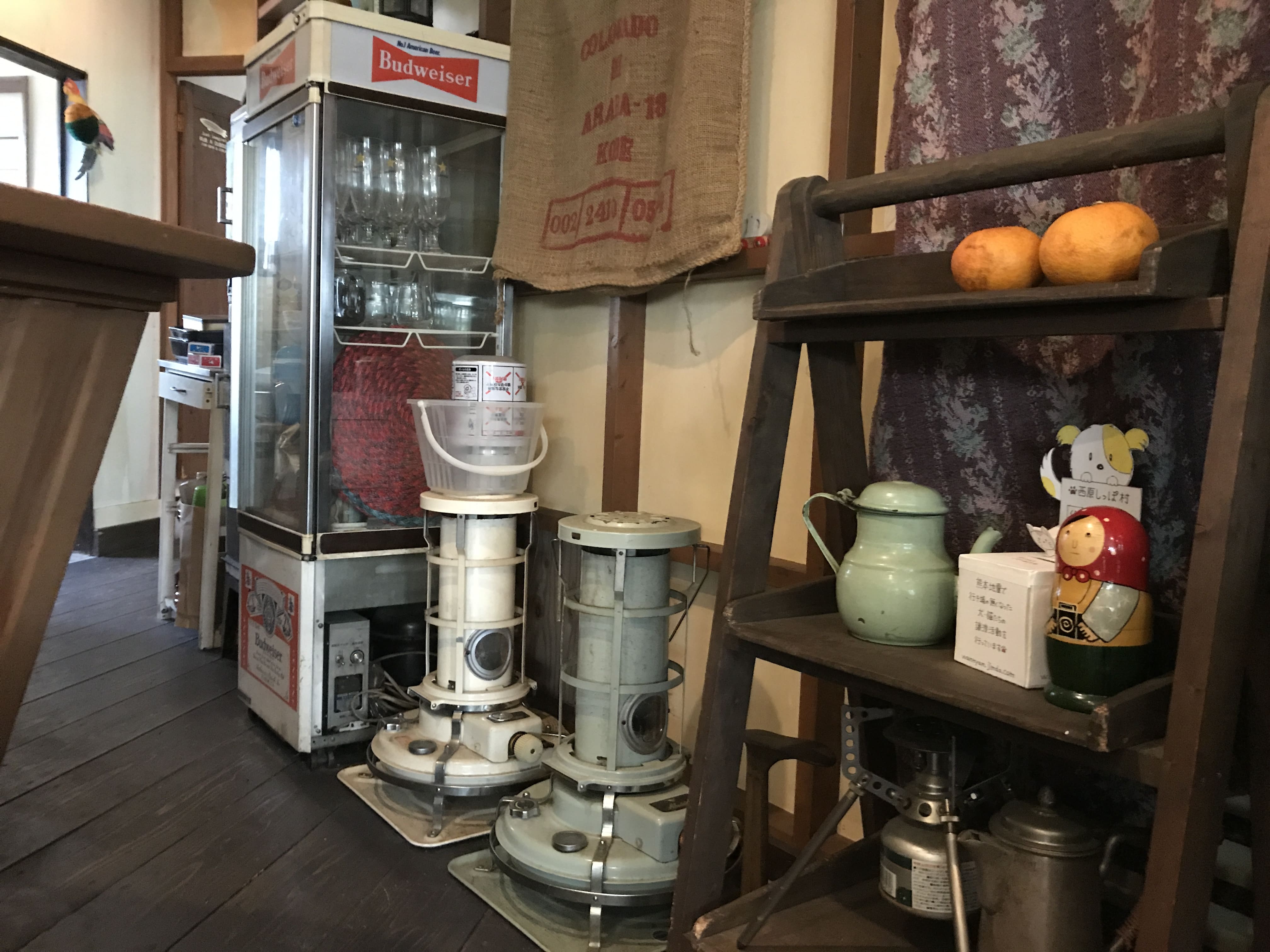 antique-miscellaneous-goods-cafe01